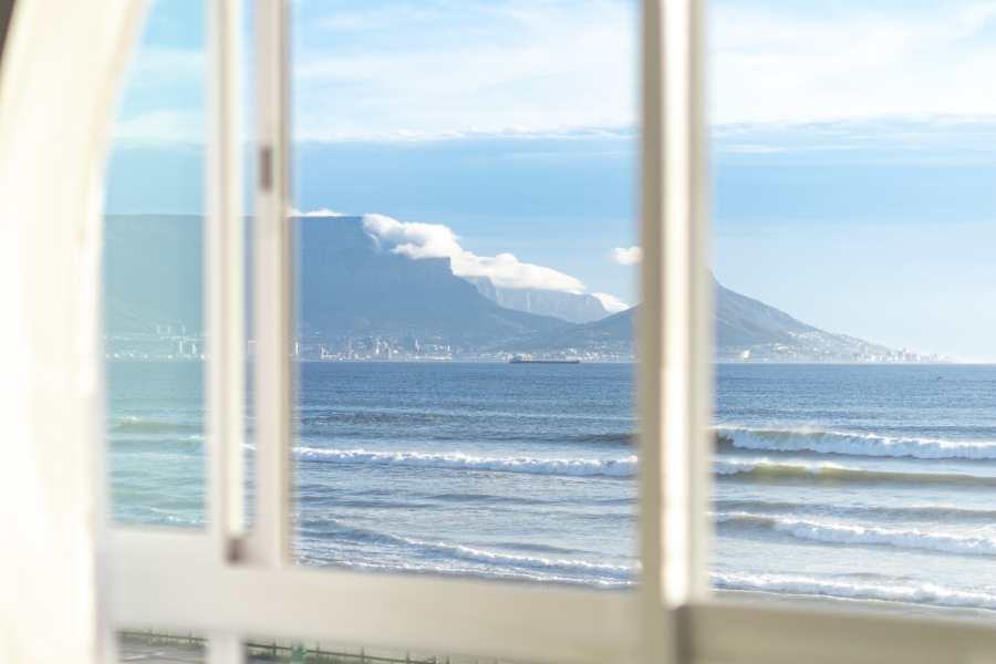 2 Bedroom Property for Sale in Bloubergstrand Western Cape